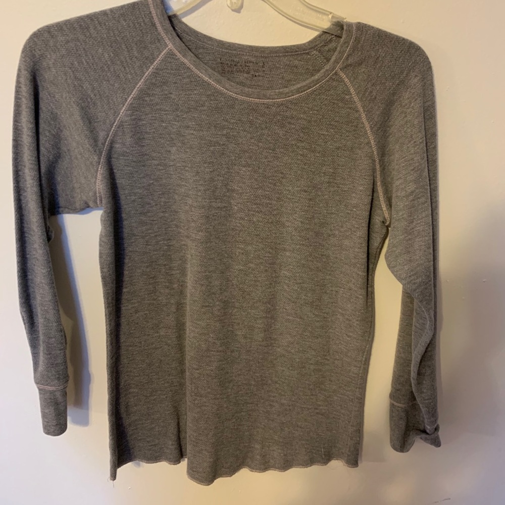 long sleeve grey shirt !!